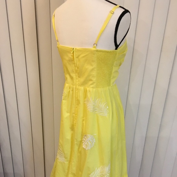 Lilly Pulitzer yellow long dress with floral design zipper in the back - Picture 9 of 11